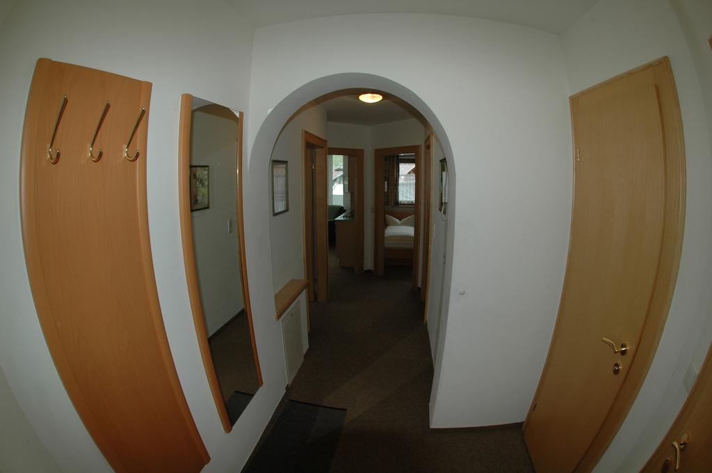 Hotel Garni Jennewein مايرهوفن الغرفة الصورة